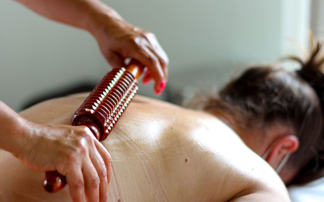 Massagers Unveiled: Choosing Between Percussion, Shiatsu, Vibration